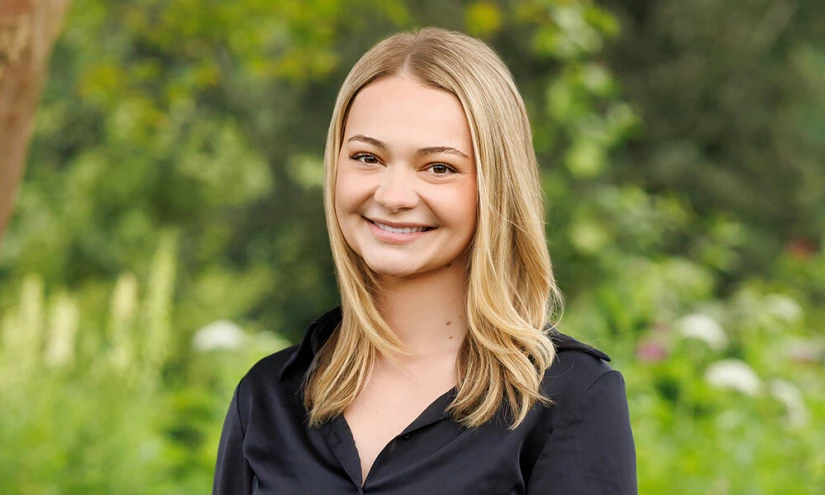 Sarah Emanuels, Financial Advisor